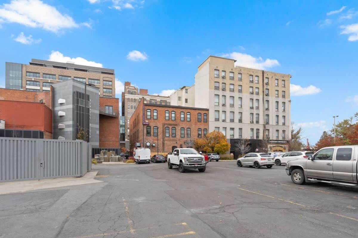 Modern Luxury - 3 Bed In The Heart Of Downtown