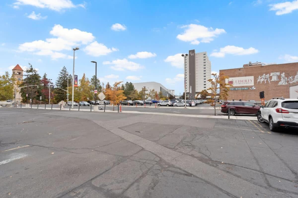 Modern Luxury - 3 Bed In The Heart Of Downtown Apartment