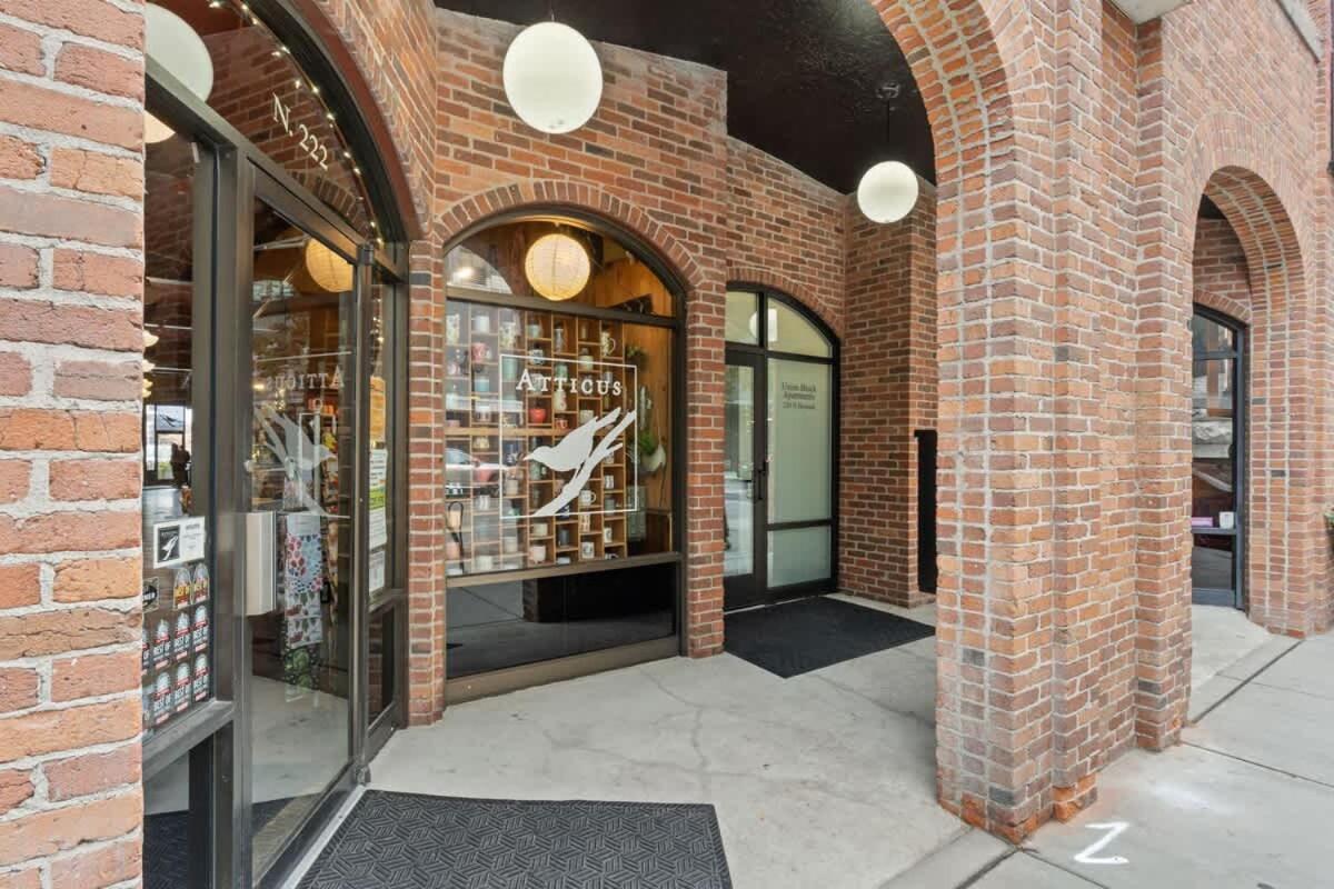 Modern Luxury - 3 Bed In The Heart Of Downtown Apartment Spokane